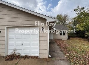 Building Photo - 11438 E Lewis St