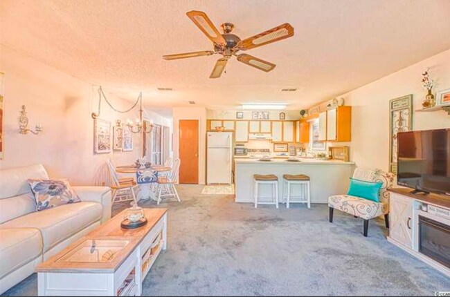 Sala de estar - 510 Fairwood Lakes Dr