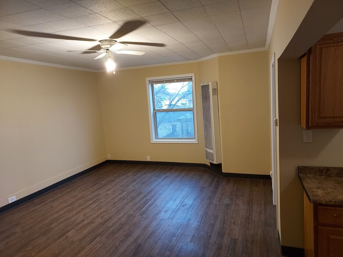 901 Marquette St Unit 2, Bay City, MI 48706 901 Marquette St Bay City