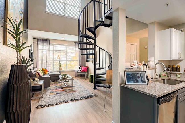 Building Photo - 21 Pearl