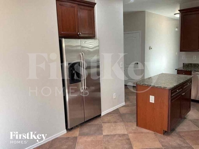 Building Photo - 4151 E Oakland St