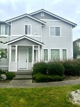 Building Photo - 2150 Charles St