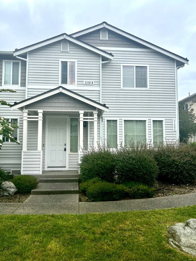 Foto principal - Spacious Condo Available Now!