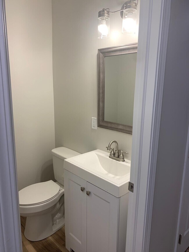 Foto del edificio - 1109 S Champion Ave