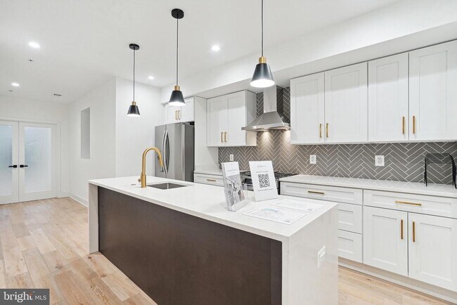 Foto del edificio - 1111 K St NE