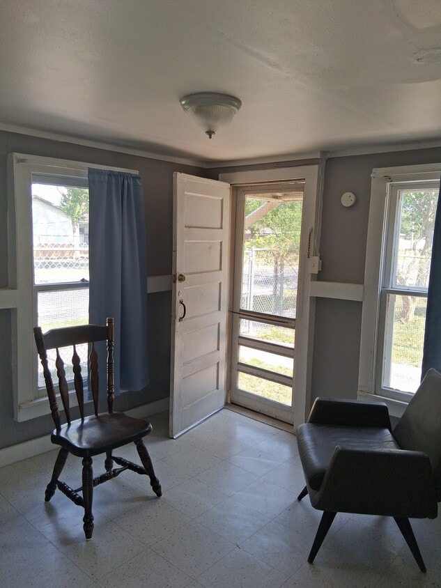Front Room - 217 Hiawatha St