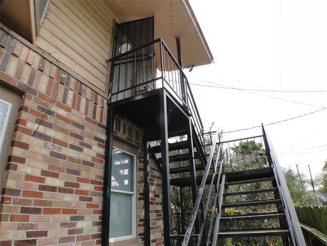 Building Photo - 2511 Rosalie St
