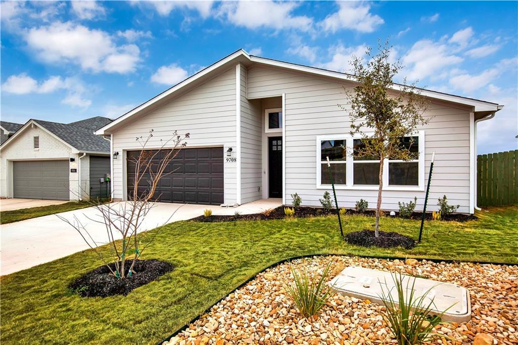 Foto principal - 9708 Evening Canopy Dr