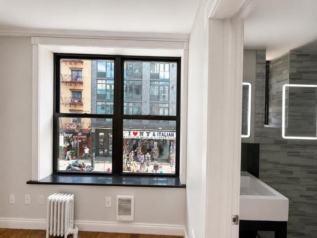 Building Photo - 115 Mulberry St