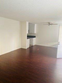 Foto del edificio - 19925 Roscoe Blvd