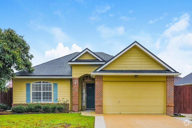 Building Photo - 311 Island View Cir