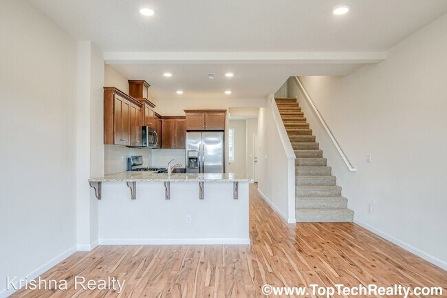 Building Photo - 3 br, 2.5 bath House - 15634 NW Snowbush Lane