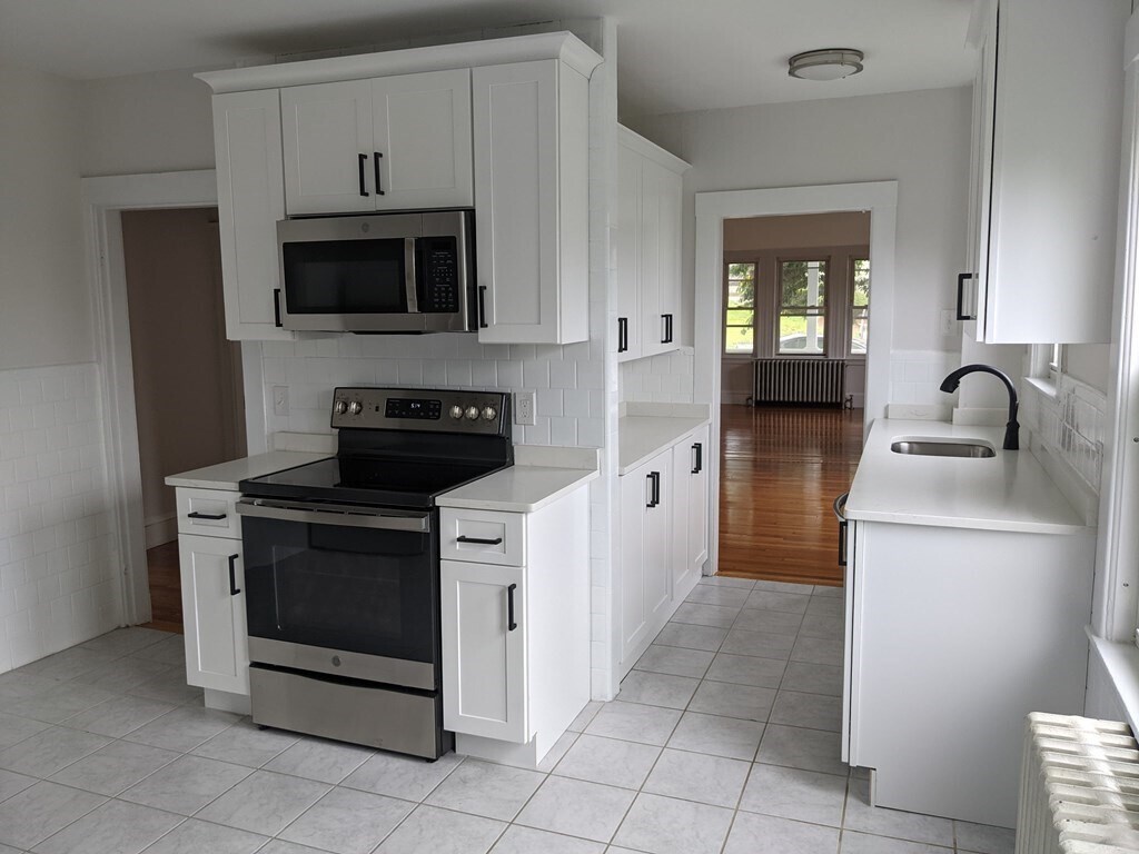 122 Warren Ave Unit 2, Chelsea, MA 02150 Room for Rent in Chelsea, MA