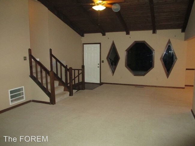 Building Photo - 2865 Forest Chase Dr NE