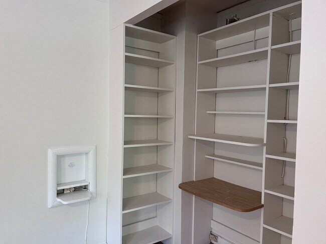 Foto del edificio - 1633-1635 Enoree Avenue