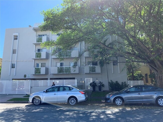 Foto del edificio - 130 Mendoza Ave