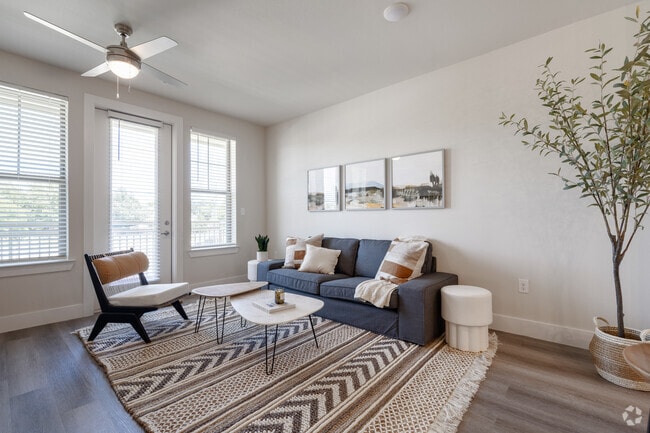 1BR, 1BA - 814SF - Jovie Pflugerville