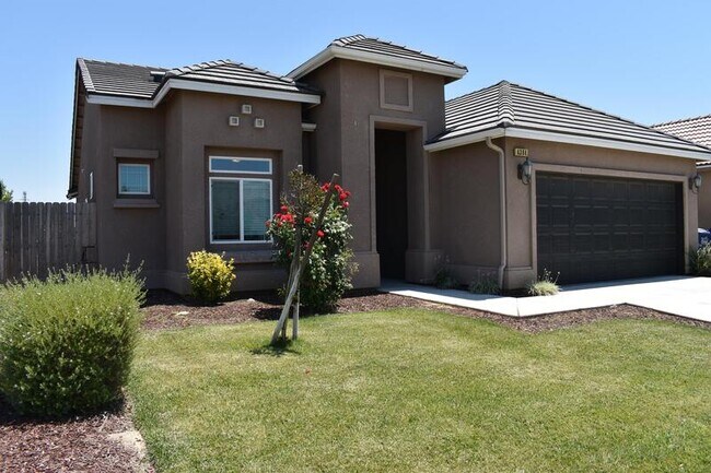 Foto del edificio - 4364 Wickson Pl