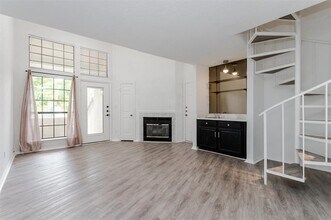 Building Photo - 5590 Spring Valley Rd