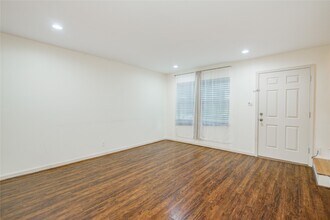 Building Photo - 1433 Cedar Post Ln