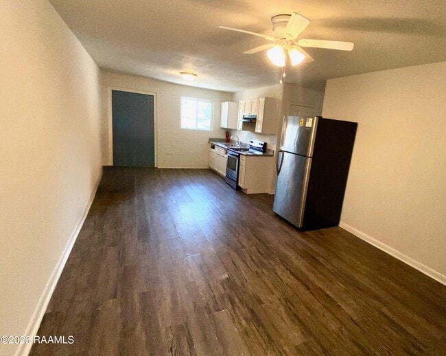 Building Photo - 1136 Aster St