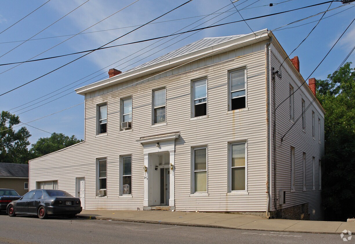 Building Photo - 205 Washington St