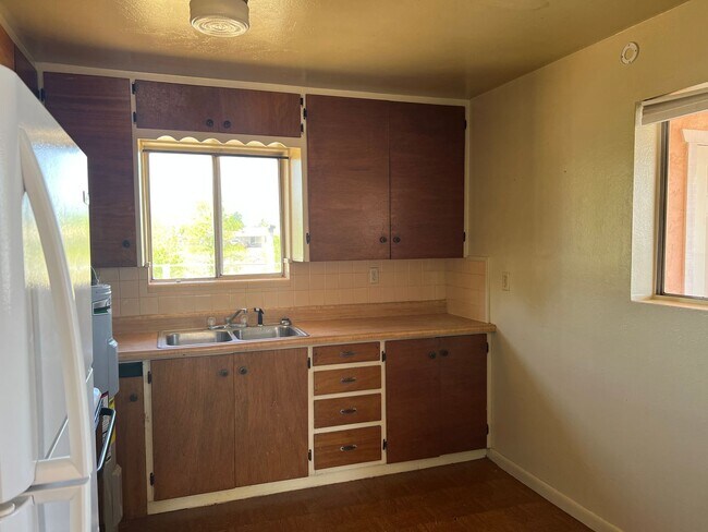 Building Photo - JacksonT-01