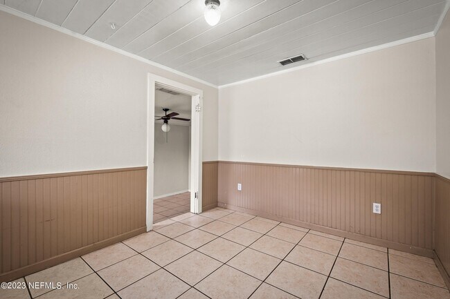 Foto del edificio - 2946 W 15th St