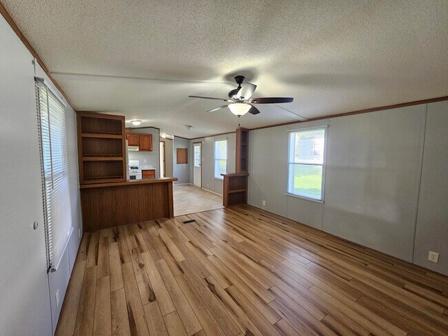 Foto del edificio - 60 Noble Ln