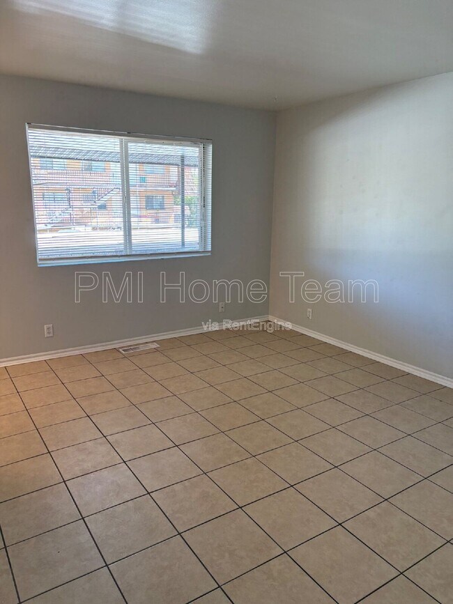 Foto del edificio - 3476 Brinker Ave