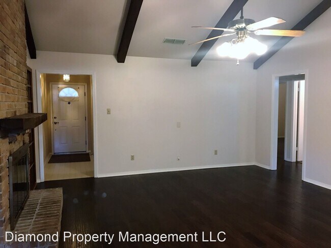 Building Photo - 3 br, 2 bath House - 4921 Longstreet Pl