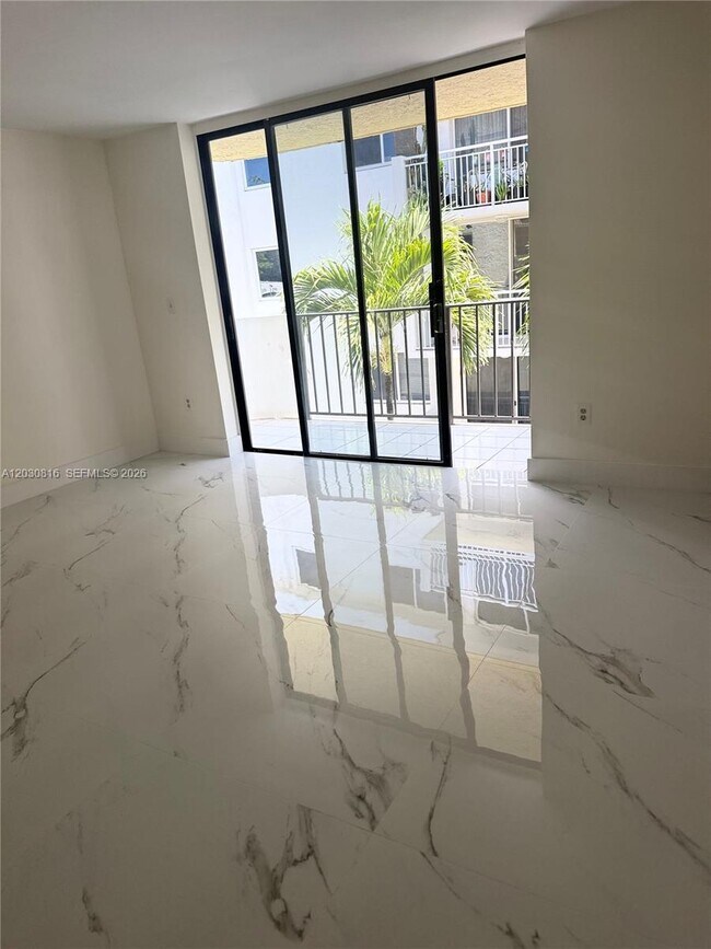 Foto del edificio - 1673 Bay Rd