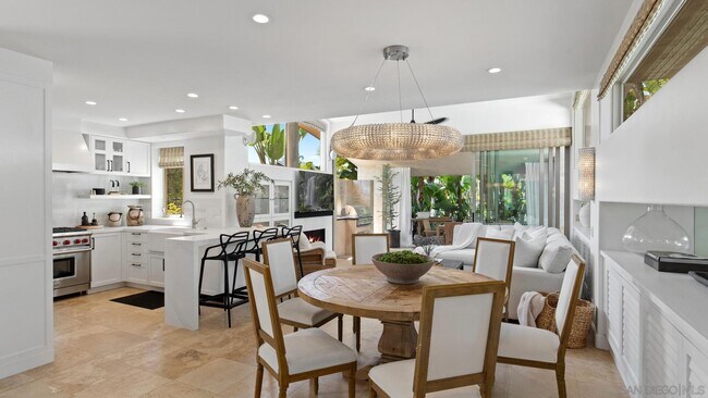 Building Photo - 2625 Camino Del Mar