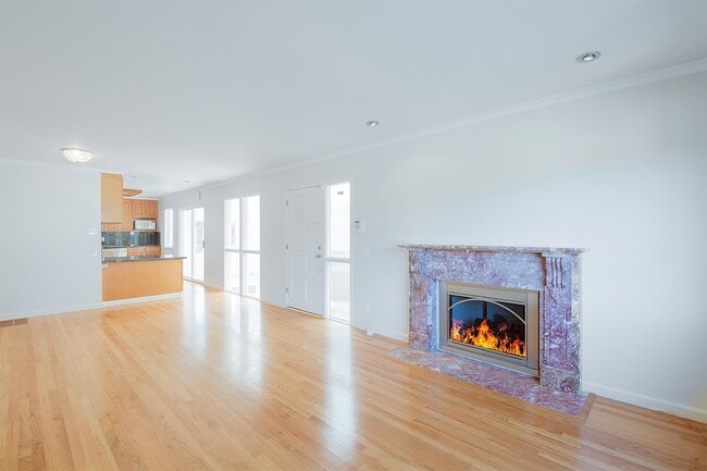 Building Photo - 2280 Rollingwood Dr