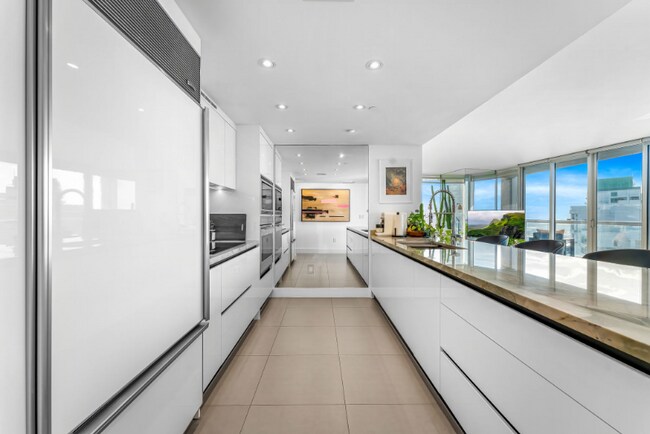 Foto del edificio - 465 Brickell Ave