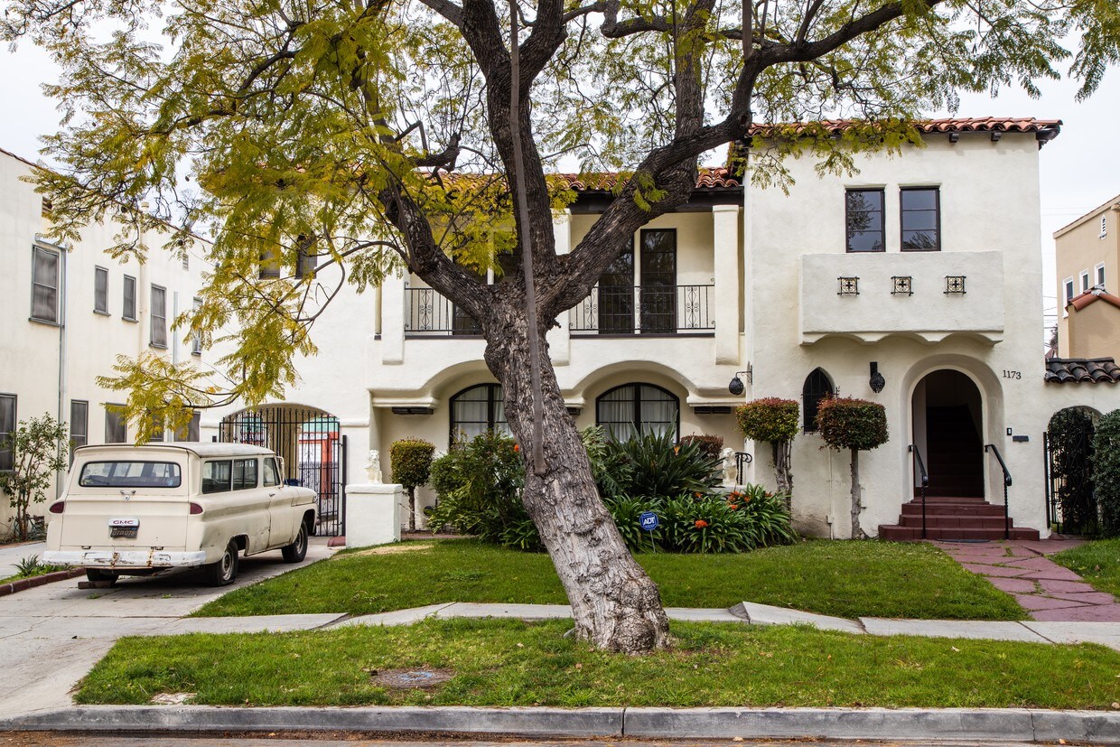 1173 S Highland Ave, Los Angeles, CA 90019 Apartments in Los Angeles