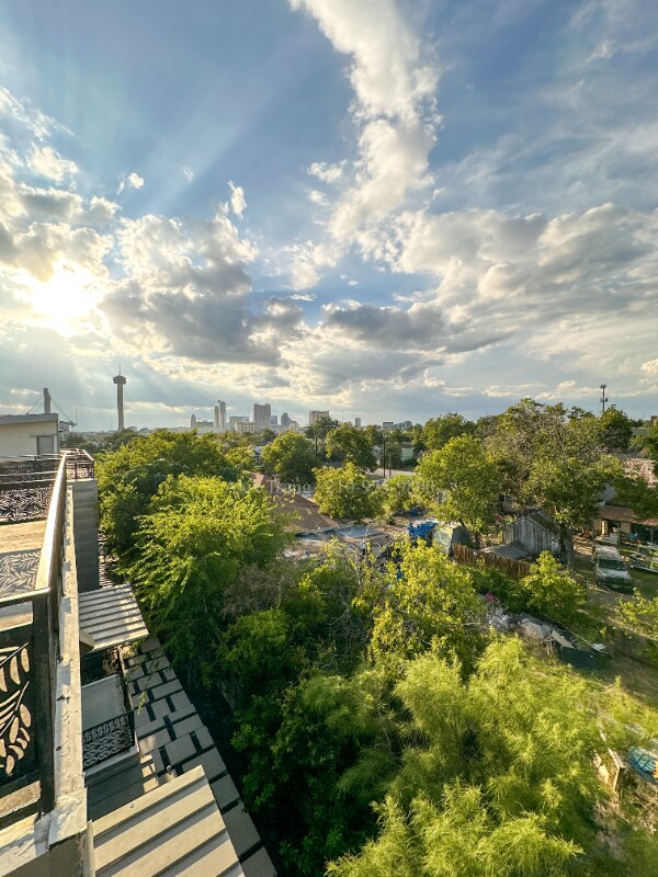 Photo - 222 S Olive St Townhome