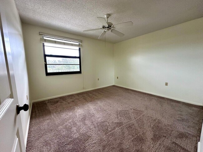 Foto del edificio - 3507 Village Blvd