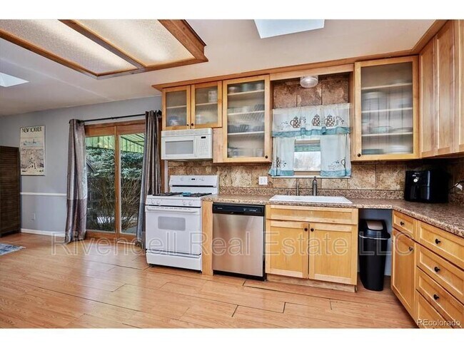 Photo - 759 S Oakland St House