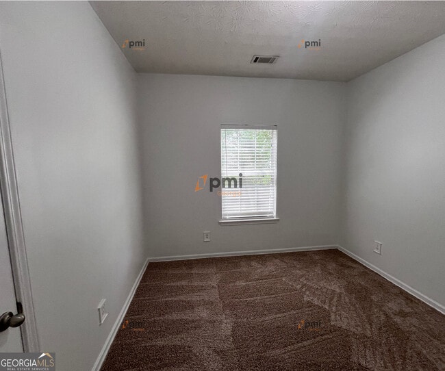 Building Photo - 224 Autumn Ridge Dr