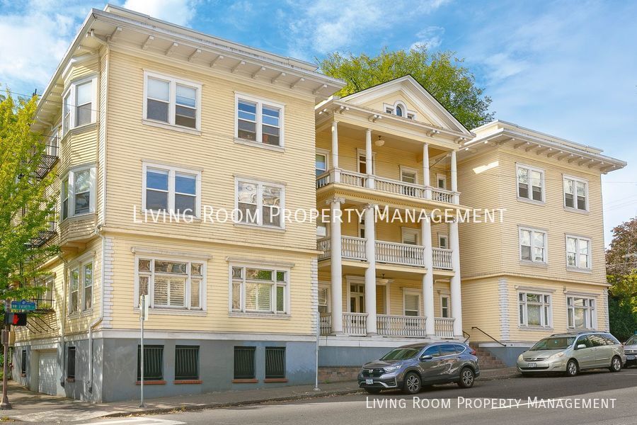 Primary Photo - Vintage Charm with Modern Conveniences at ...