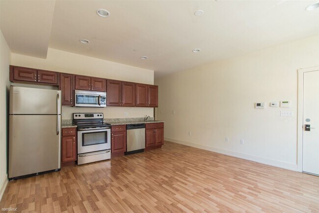 Foto del edificio - 2 br, 1 bath Triplex - 1513 MASTER ST Unit B