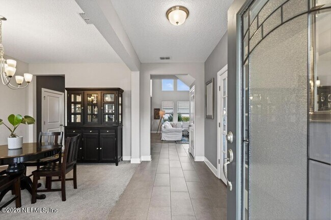 Foto del edificio - 312 Silver Sage Ln
