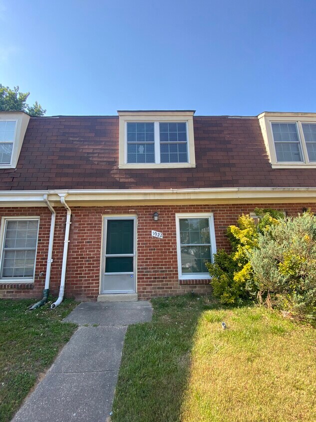 1922 Arwell Ct, Severn, MD 21144 Townhome Rentals in Severn MD