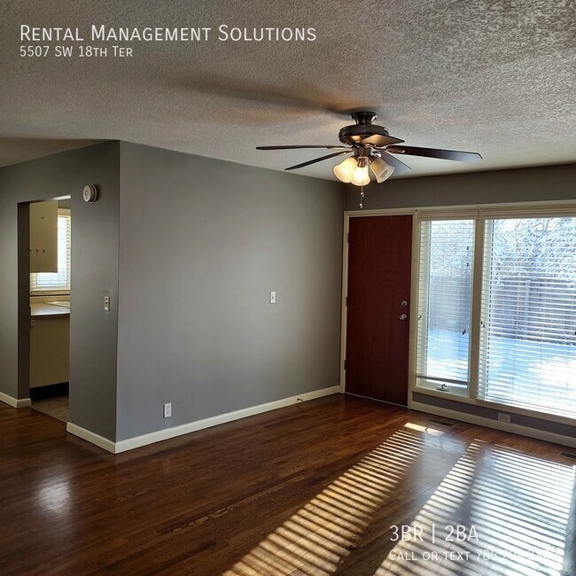 Foto del edificio - *NEAR WANAMAKER RD* 5507 SW 18th Ter- 3 BE...