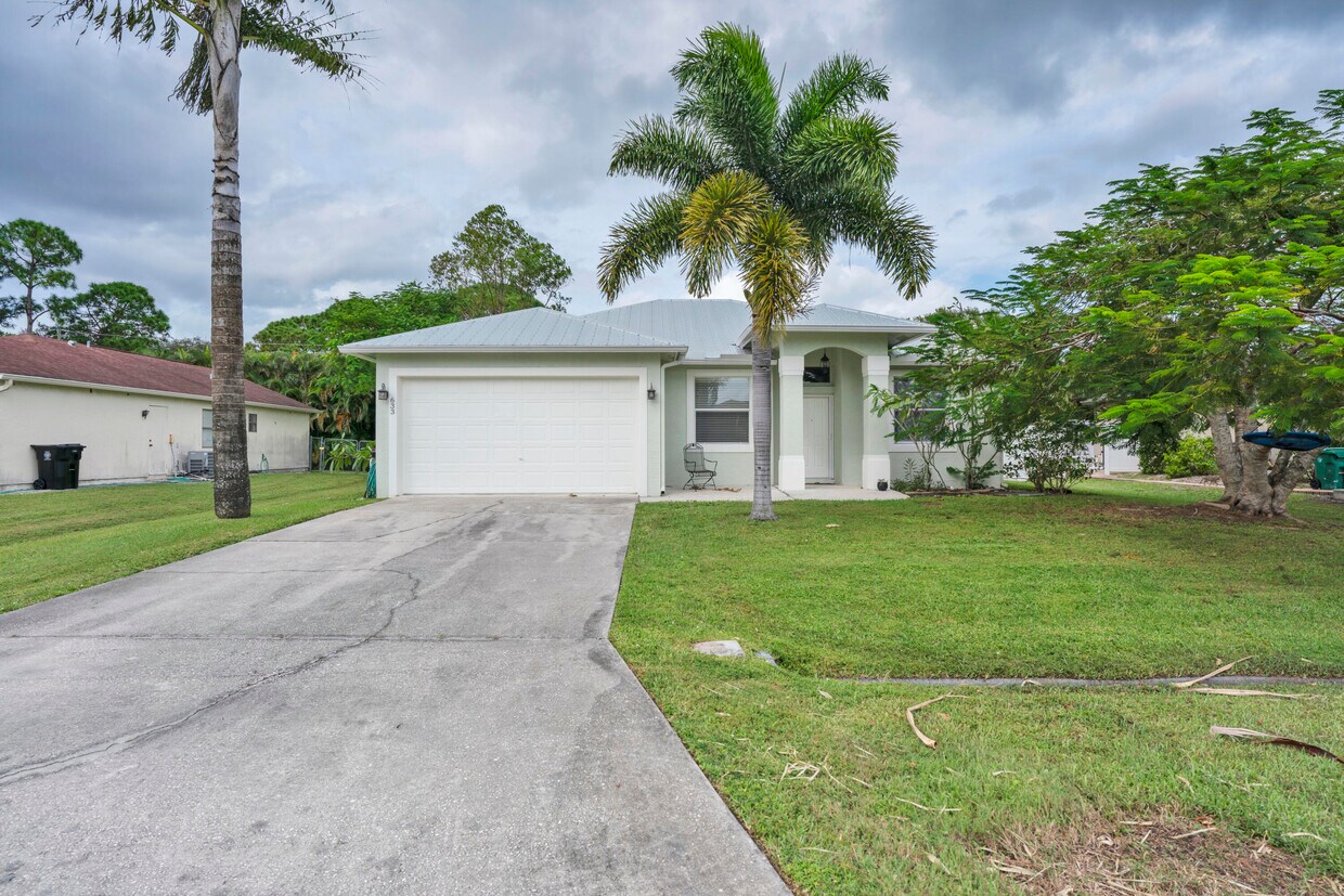 Foto principal - 633 SW Grove Ave