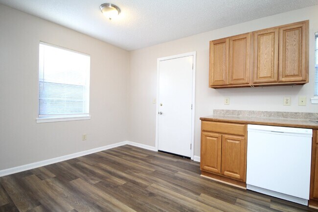 Foto del edificio - Available 8/28 – Updated Gulf Breeze 3BR w...