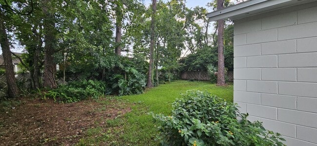 Photo - 8455 Frost St N Apartment