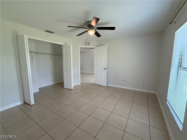 Foto del edificio - 1248 SE 8th St