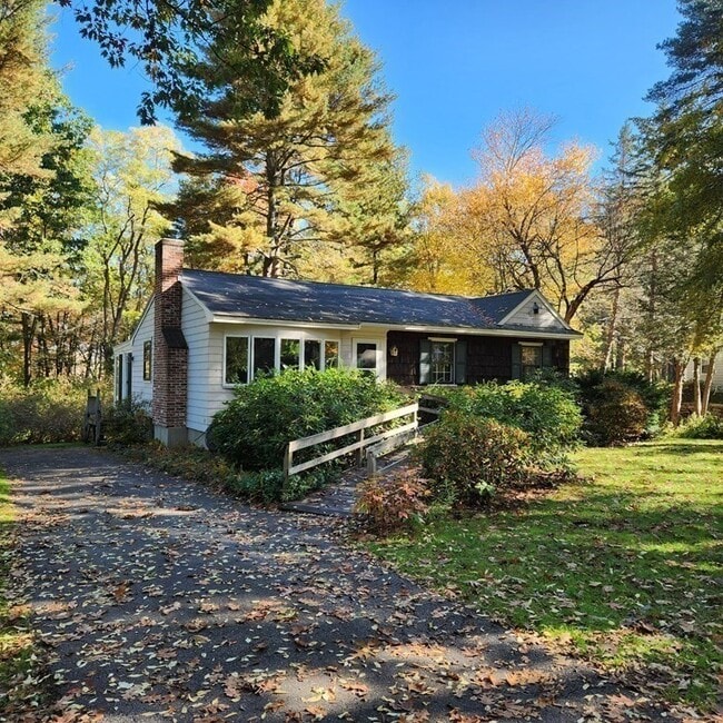 111 Harvard Rd, Littleton, MA 01460 House Rental in Littleton, MA